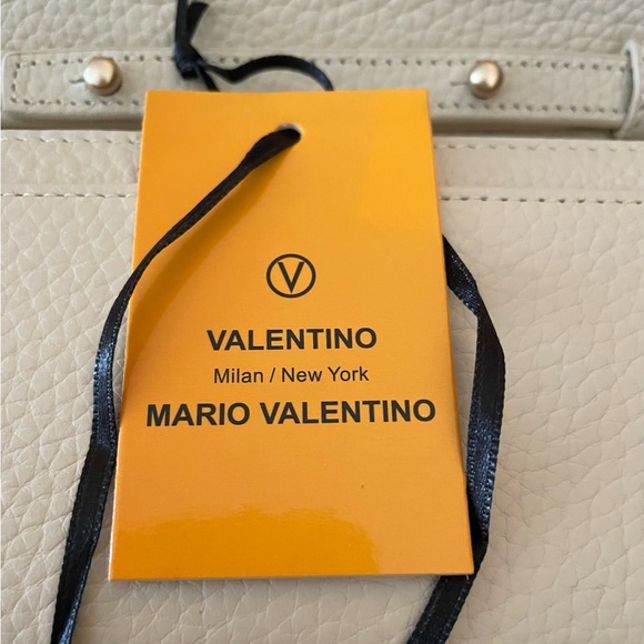 Mario Valentino NWT Leather Wallet with removable chain strap pebbled leather - Picture 8 of 8